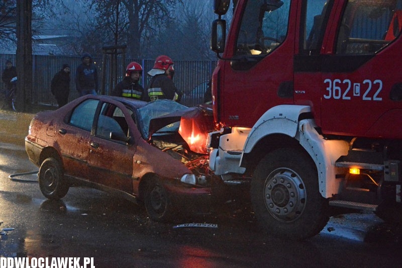 Groźny wypadek przy ul. Płockiej