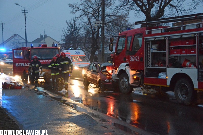 Groźny wypadek przy ul. Płockiej