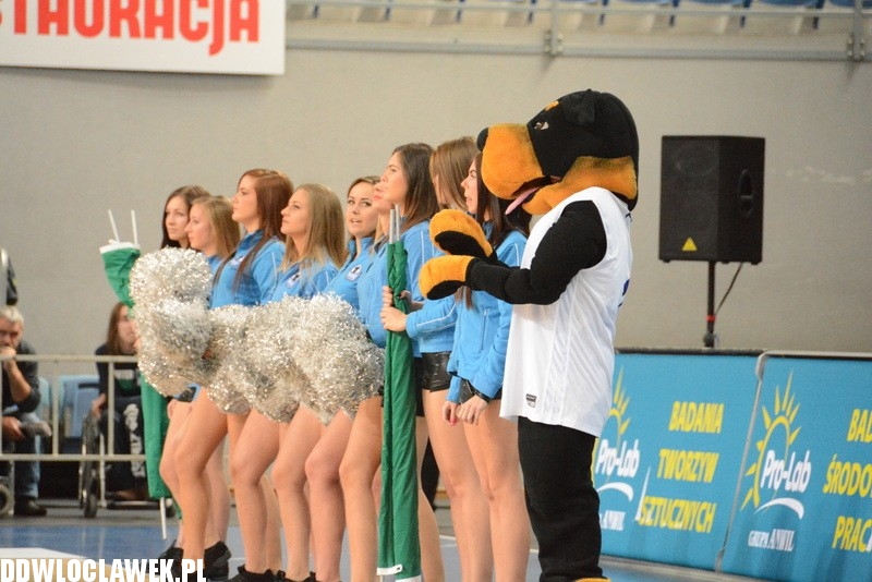Cheerleaderki podczas meczu ze Stabilem
