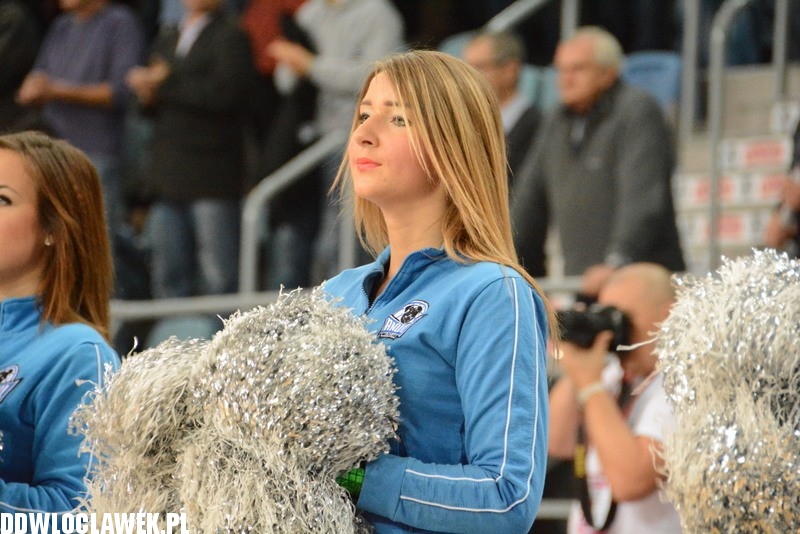 Cheerleaderki podczas meczu ze Stabilem