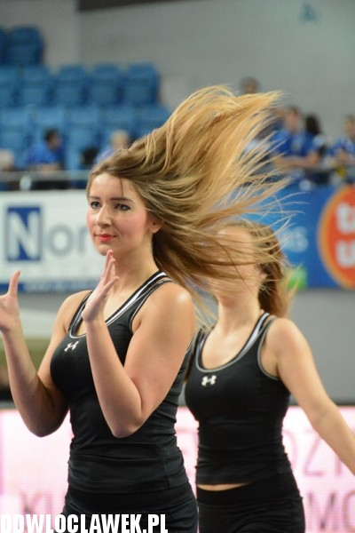 Cheerleaderki podczas meczu ze Stabilem