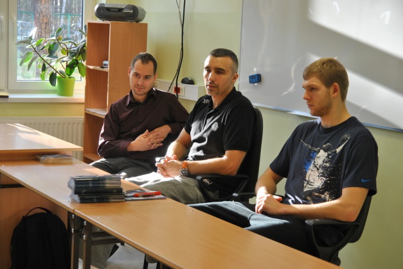 Koszykarze Anwilu spotkali się z uczniami
