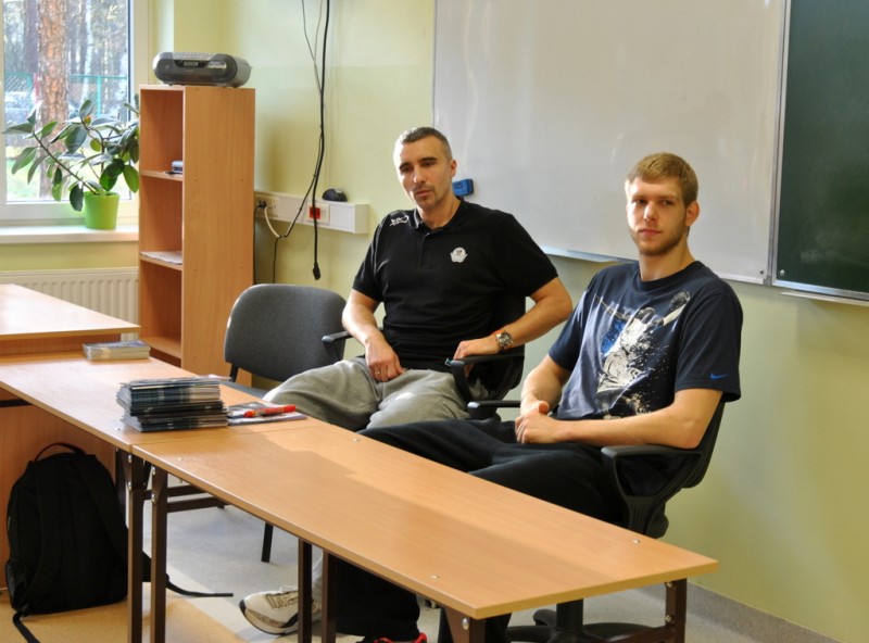 Koszykarze Anwilu spotkali się z uczniami
