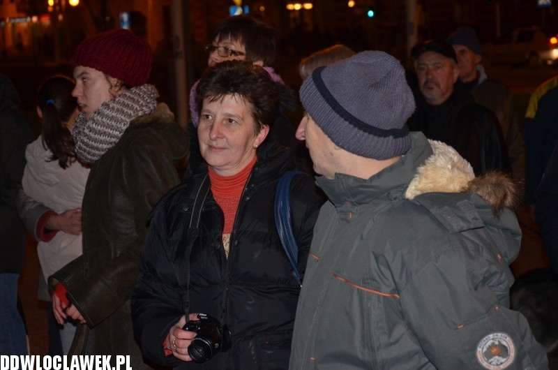 Wspólne kolędowanie na placu Wolności
