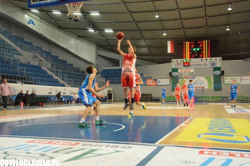 Juniorzy: TKM II - Basket Toruń