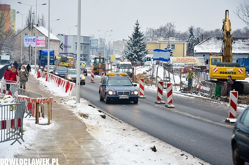 Ruch wahadłowy na moście nad Zgłowiączką