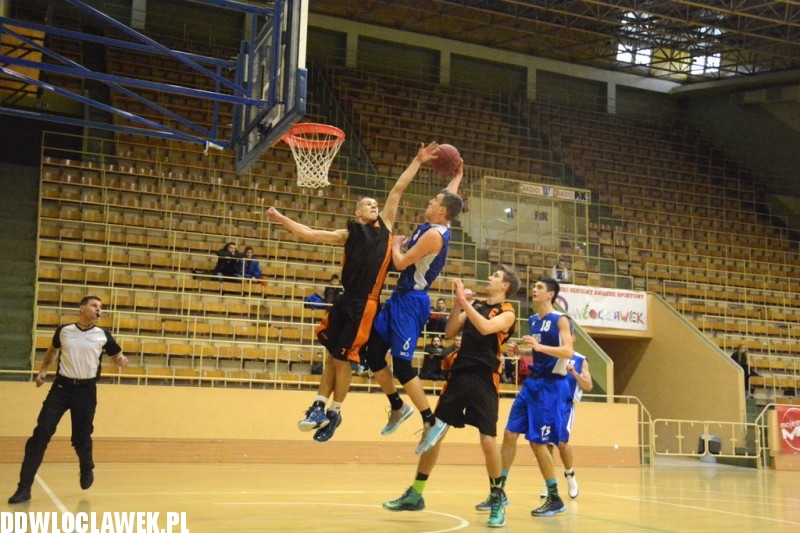 Koszykarskie derby: AKM - TKM I Włocławek