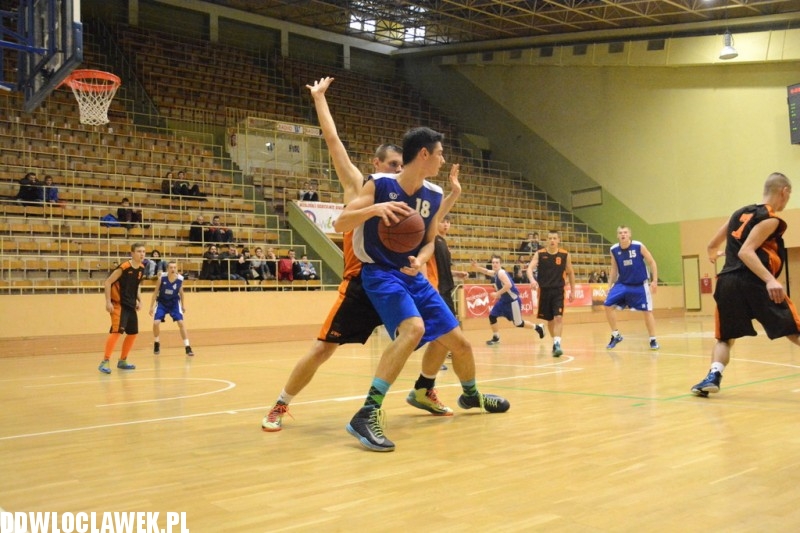 Koszykarskie derby: AKM - TKM I Włocławek