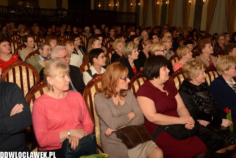 Czar kobiet w Pałacu Bursztynowym