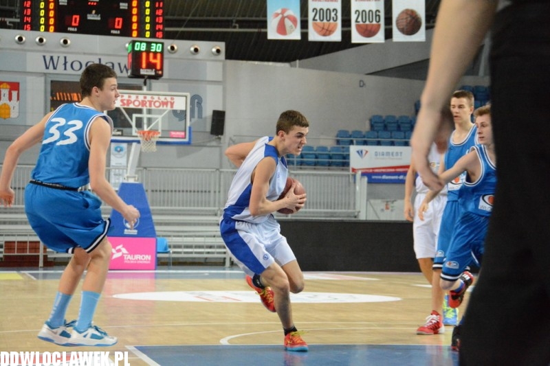 Bratobójcze derby w Hali Mistrzów