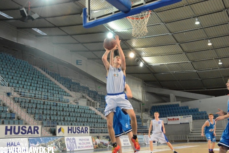 Bratobójcze derby w Hali Mistrzów