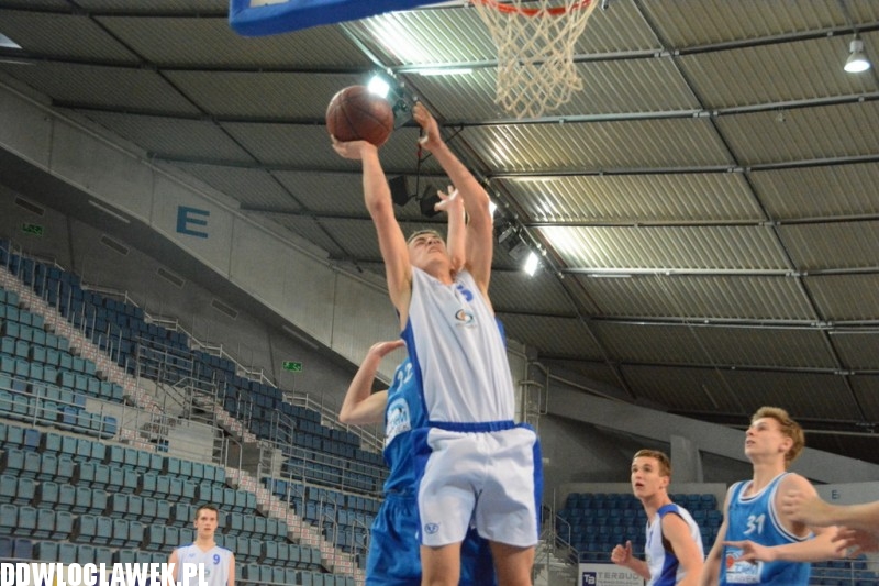 Bratobójcze derby w Hali Mistrzów
