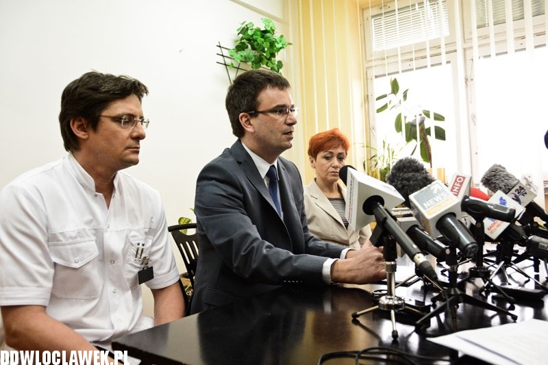 Konferencja po aferze z pijaną położną