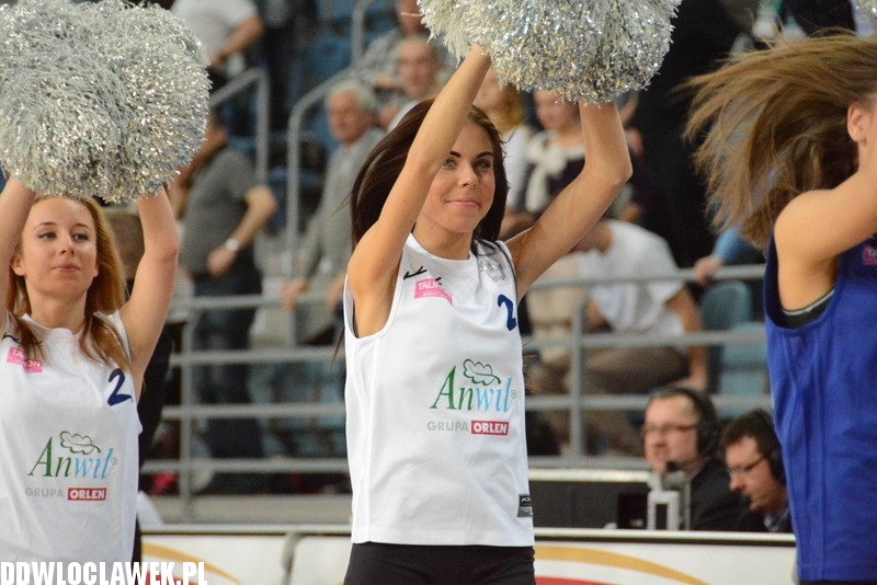 Cheerleaderki na meczu Anwil - Czarni Słupsk
