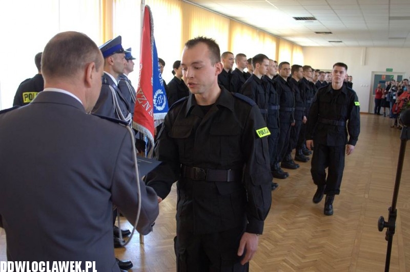 Nowi policjanci we włocławskiej komendzie