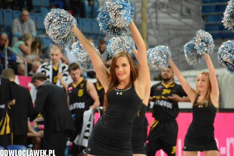 Cheerleaderki na meczu Anwil - Trefl Sopot