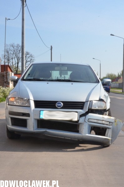 Autobus MPK zderzył się z osobowym fiatem