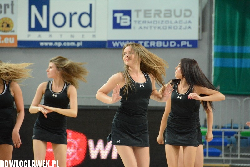 Cheerleaderki na meczu Anwil - Rosa Radom