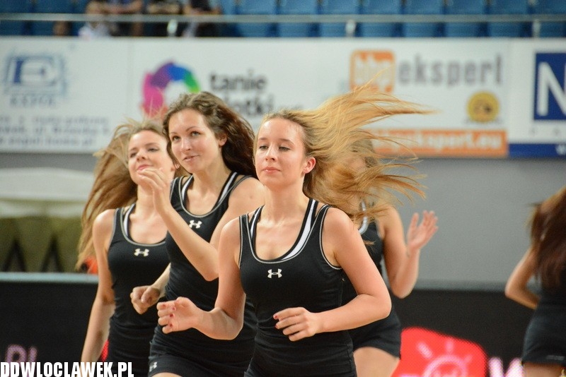 Cheerleaderki na meczu Anwil - Rosa Radom
