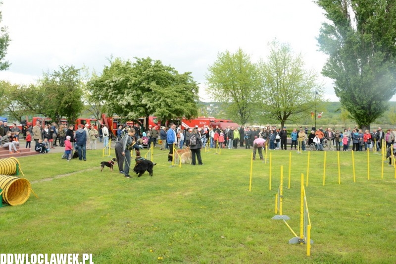 Piknik strażacki na bulwarach