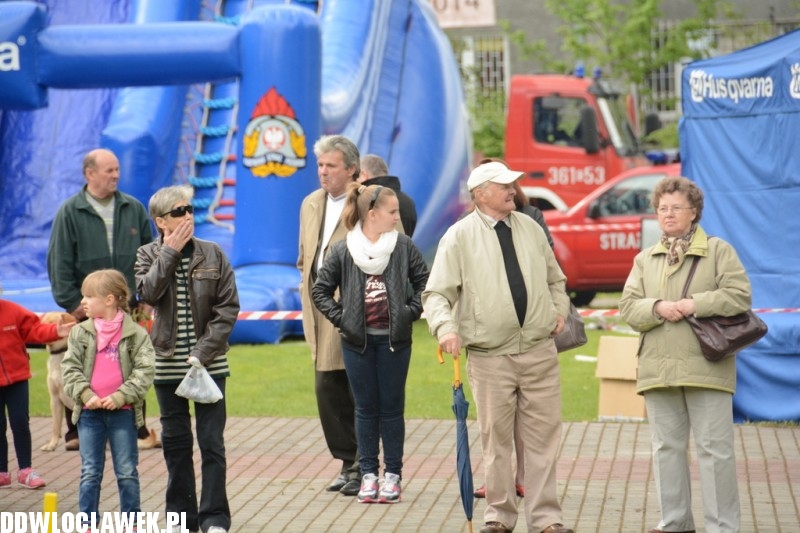 Piknik strażacki na bulwarach