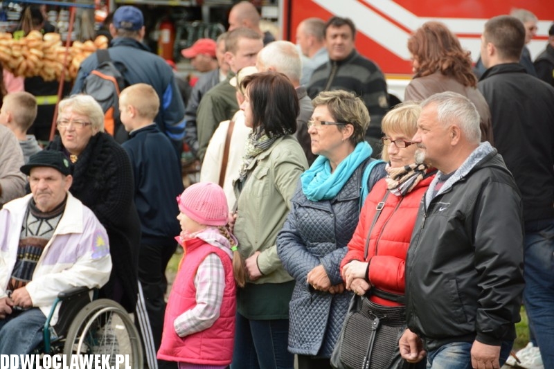 Piknik strażacki na bulwarach