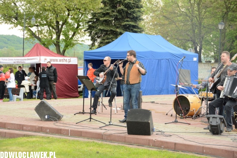 Piknik strażacki na bulwarach