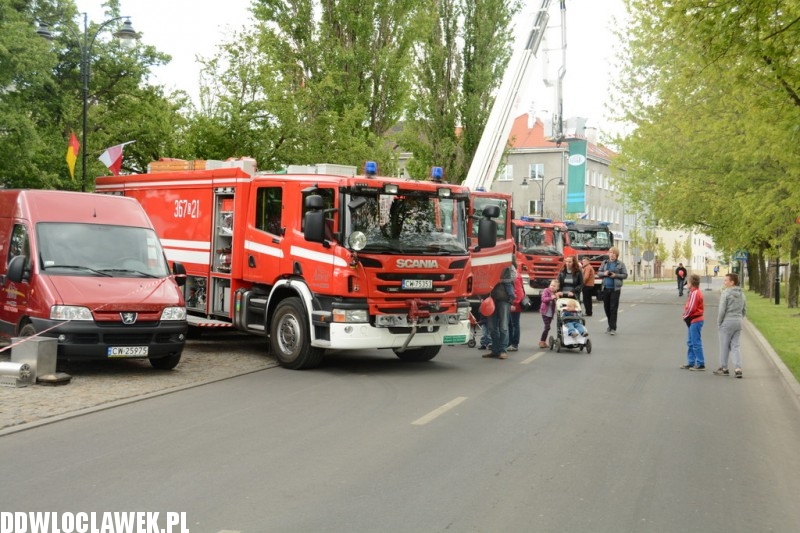 Piknik strażacki na bulwarach