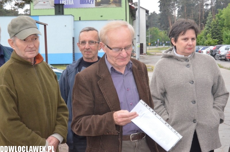 Protest mieszkańców bloku przy Ostrowskiej