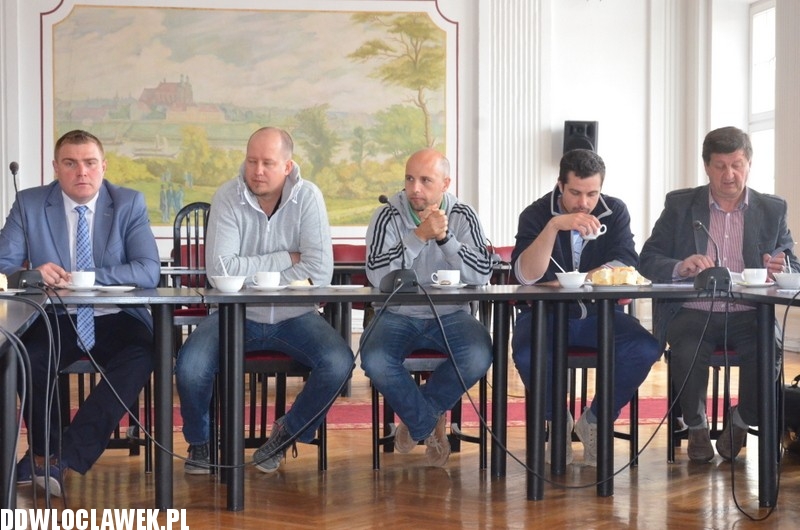 Kiedy naprawią lokalne drogi? Spotkanie...