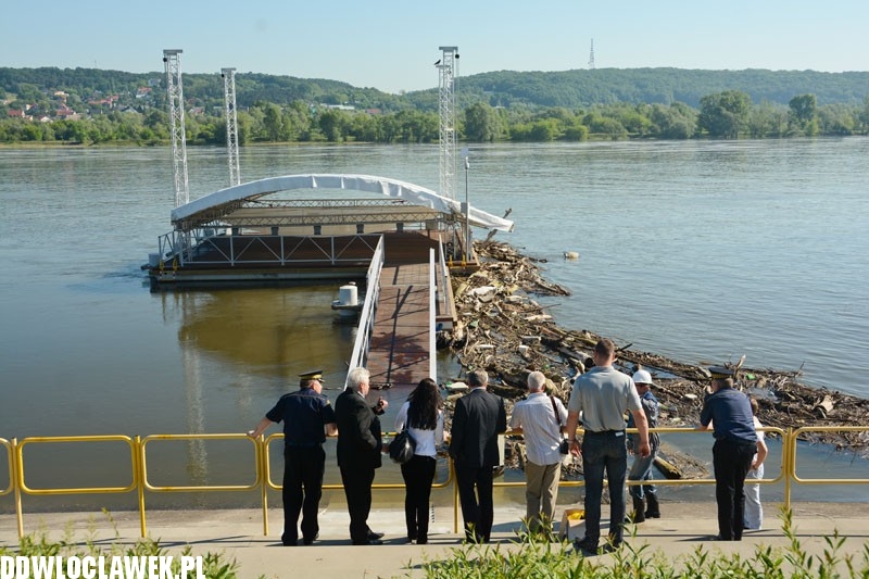 Wisła zagroziła scenie i przystani przy Piwnej