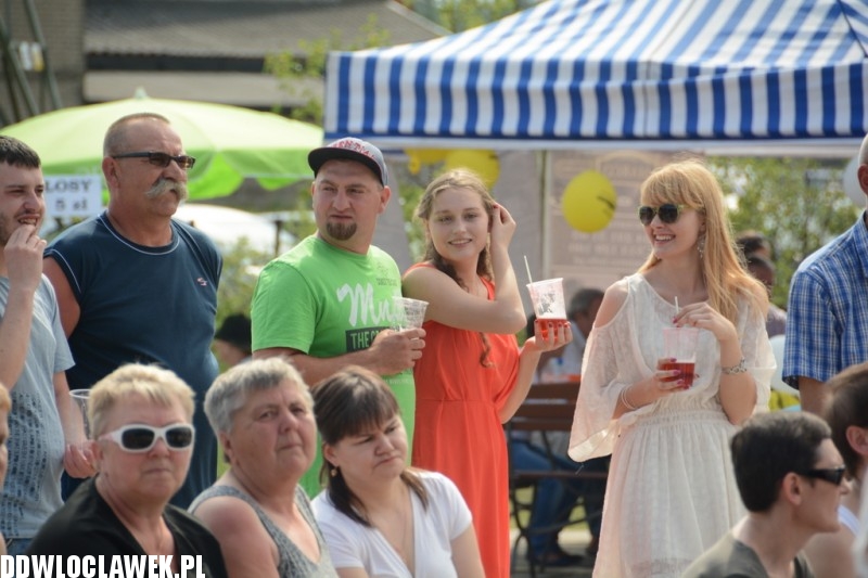 Piknik rodzinny w Warząchewce