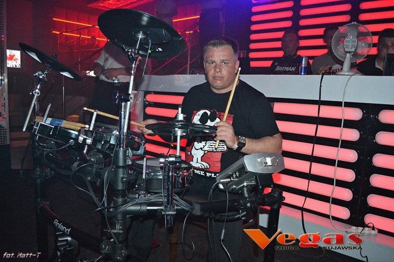 Dj Mavi & Andrev Base Live Act w klubie Vegas
