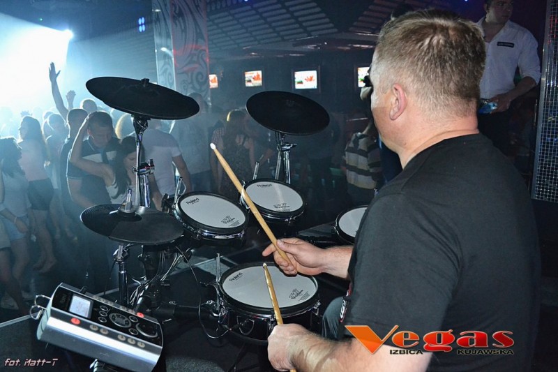 Dj Mavi & Andrev Base Live Act w klubie Vegas