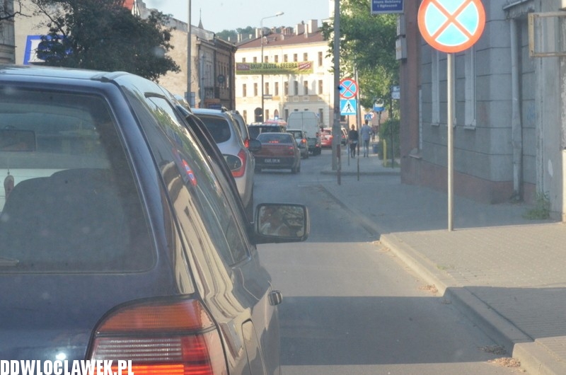 Kobieta leżała na pasach. Potrącenie?