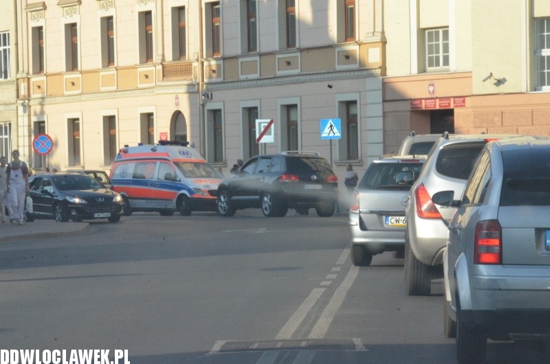 Kobieta leżała na pasach. Potrącenie?