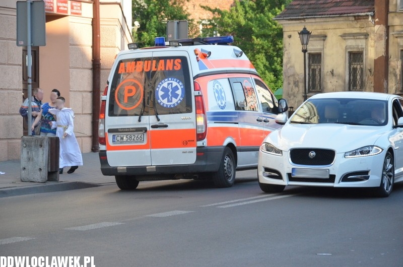 Kobieta leżała na pasach. Potrącenie?