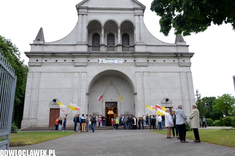 Symbole Światowych Dni Młodzieży we Włocławku