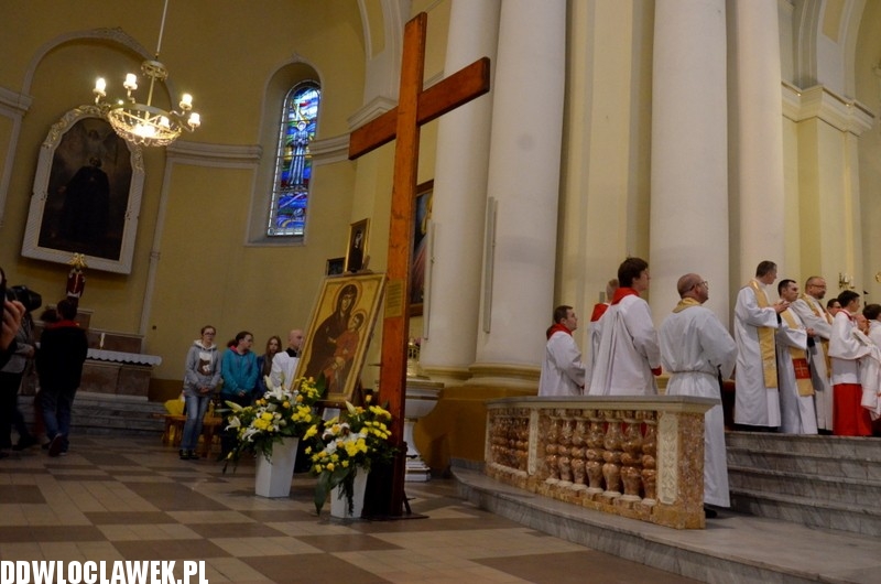 Symbole Światowych Dni Młodzieży we Włocławku