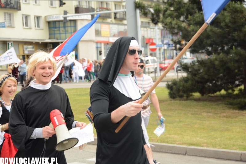 Juwenalia: przemarsz studentów