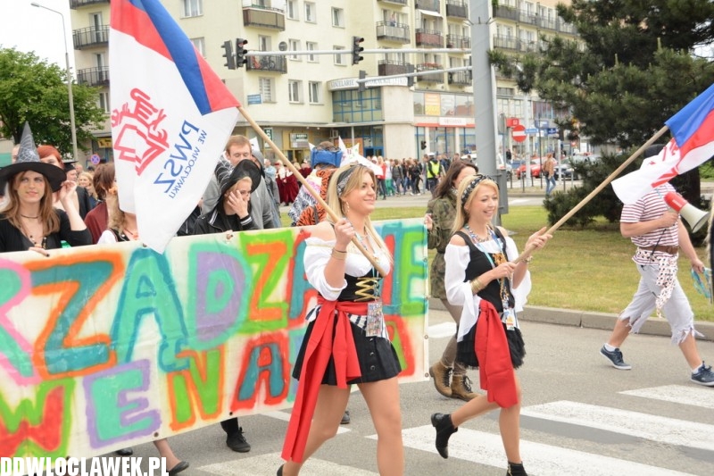 Juwenalia: przemarsz studentów