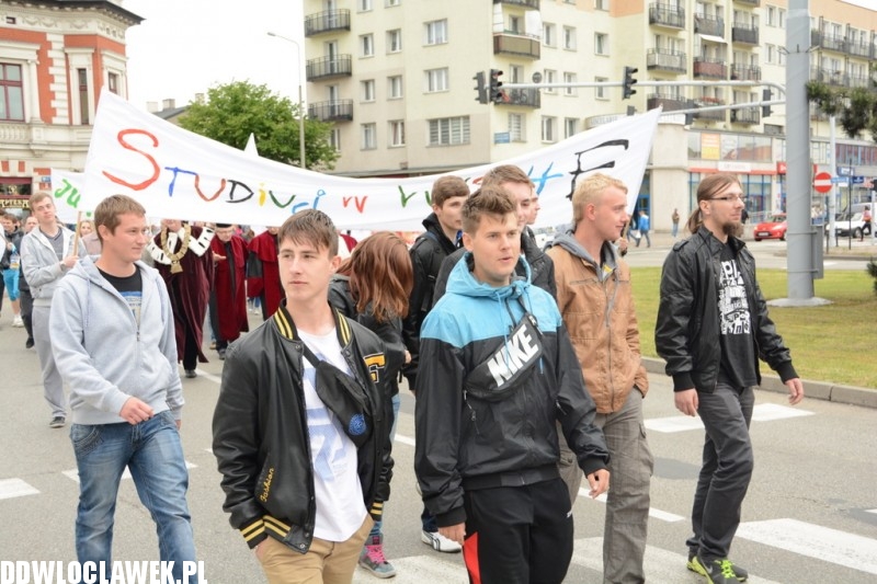 Juwenalia: przemarsz studentów