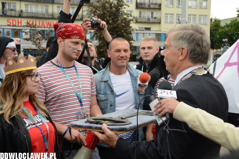 Juwenalia: przemarsz studentów
