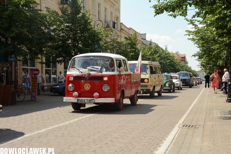 Parada garbusów ulicami Włocławka