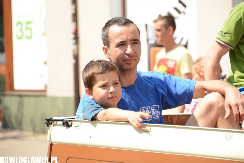 Parada garbusów ulicami Włocławka