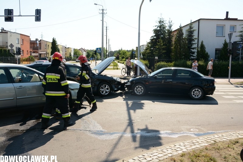Cztery auta zderzyły się na Wiejskiej