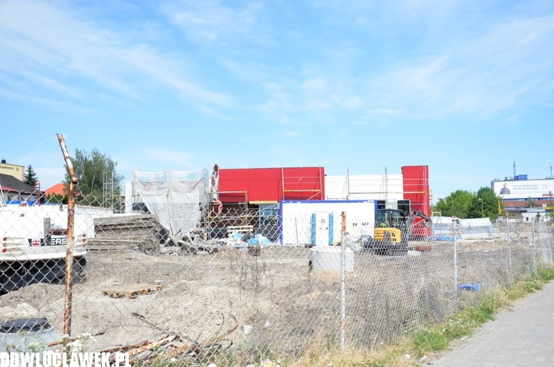 Budowa KFC Drive we Włocławku