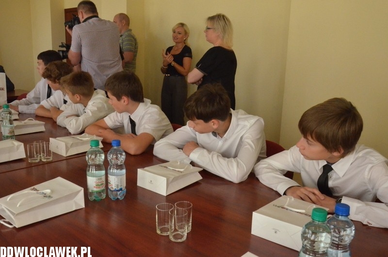 Prezydent Pałucki gratulował koszykarzom