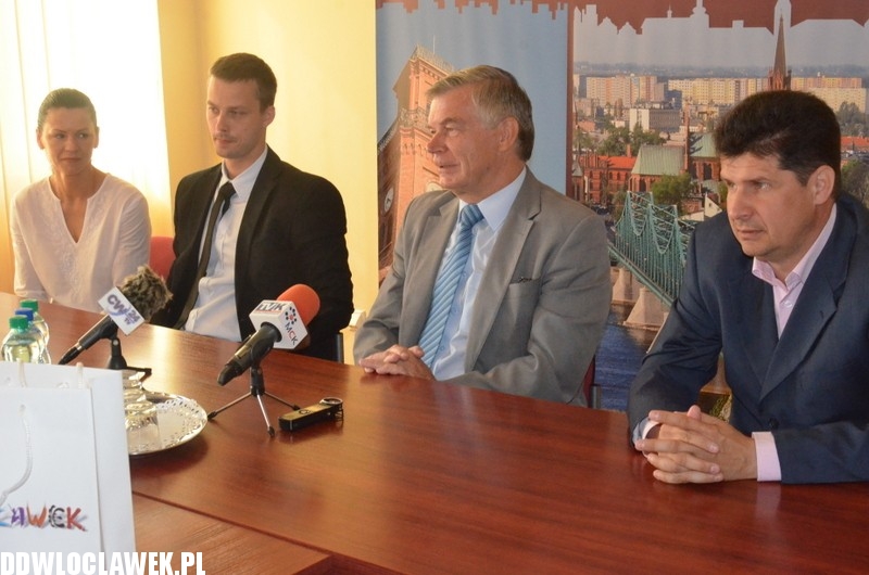 Prezydent Pałucki gratulował koszykarzom
