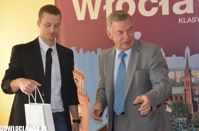 Prezydent Pałucki gratulował koszykarzom